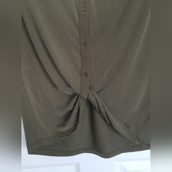 Chelse 28 Ssleeveless Top Modal Blend Olive Green Size Small - Picture 4 of 10